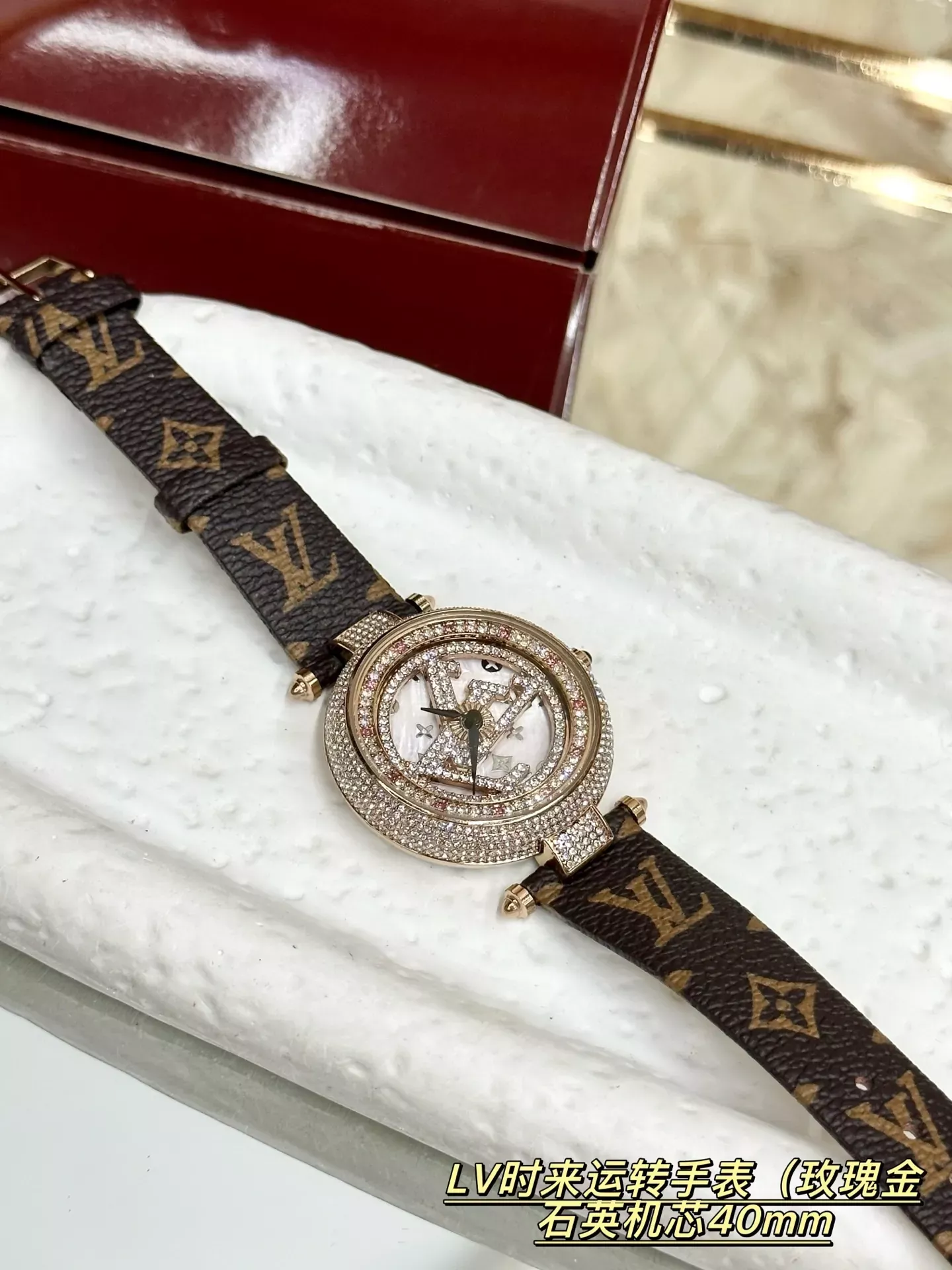 루이비통 쿼츠 40mm 여성용 가죽 시계 상세 이미지 7