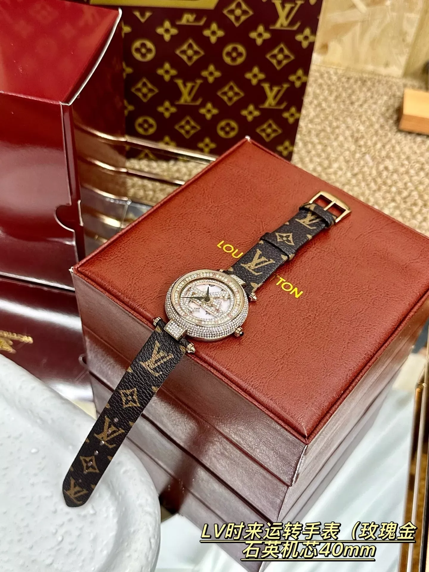 루이비통 쿼츠 40mm 여성용 가죽 시계 상세 이미지 8