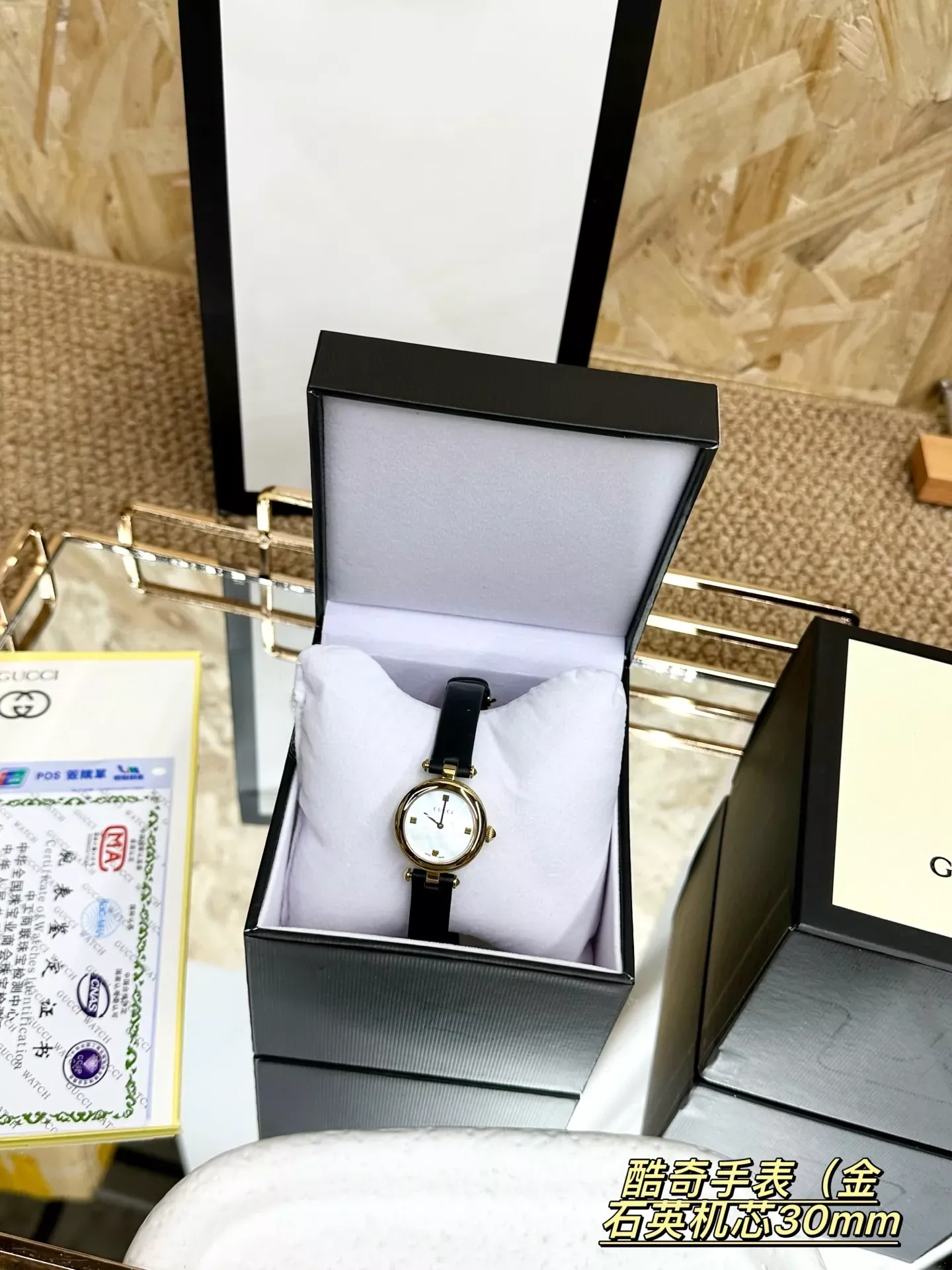 구찌 30mm 스틸 여성용 가죽 시계 상세 이미지 1