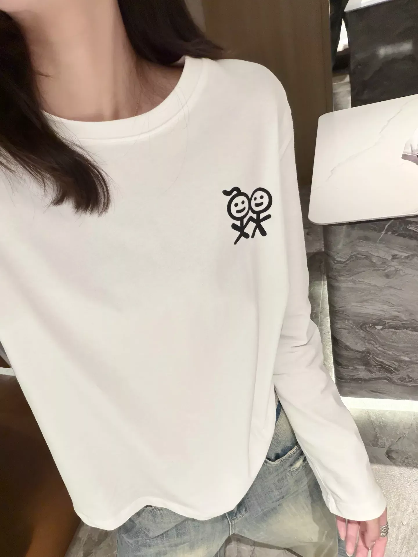 어반소피스티케이션 스틱 피규어 프린트 여성용 긴소매 티셔츠 상세 이미지 56