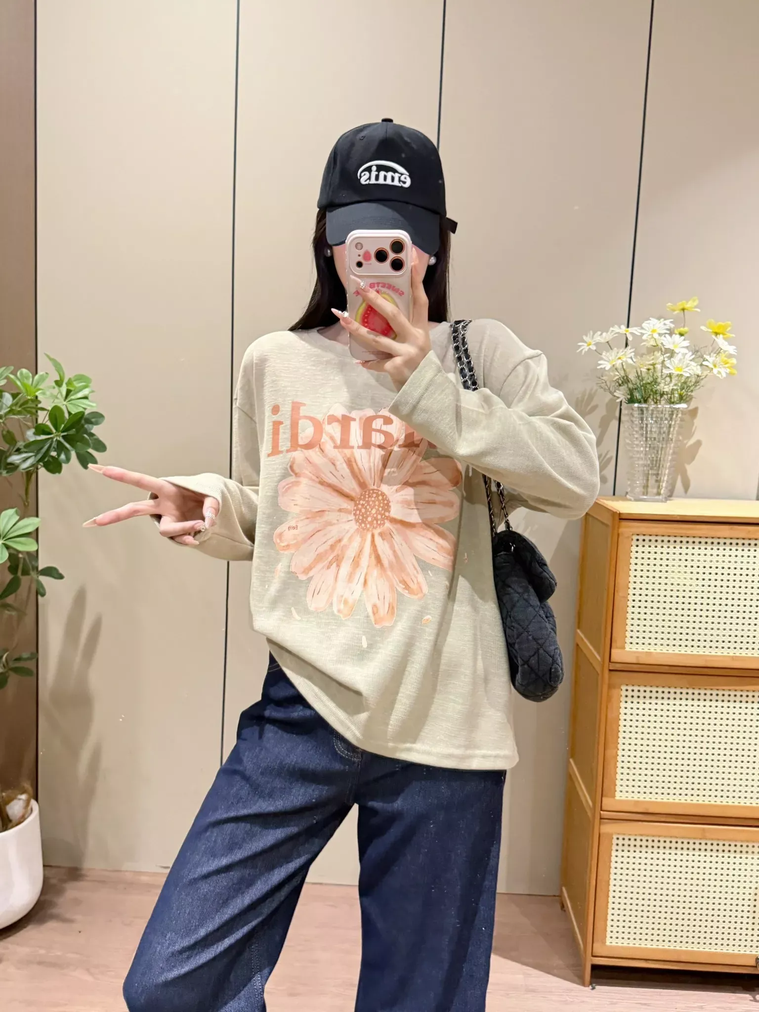마르디 마가렛 플라워 프린트 여성용 긴소매 티셔츠 상세 이미지 31