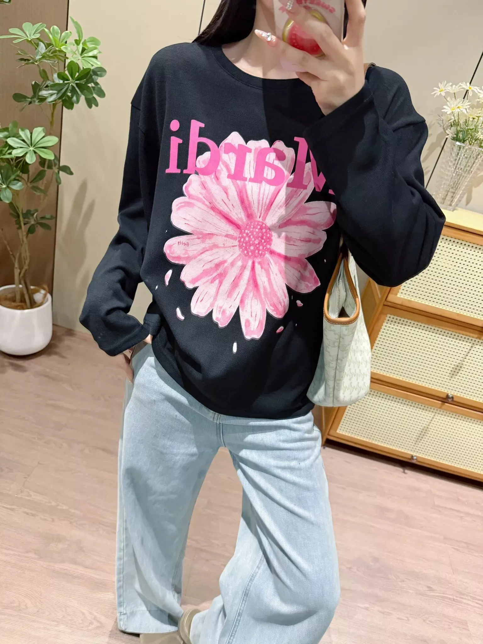 마르디 마가렛 플라워 프린트 여성용 긴소매 티셔츠 상세 이미지 47
