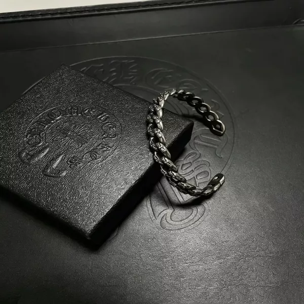 크롬하츠 입체 멀티 크로스 오픈형 팔찌