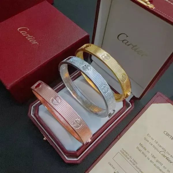 까르띠에 브이골드 링 모티브 팔찌
