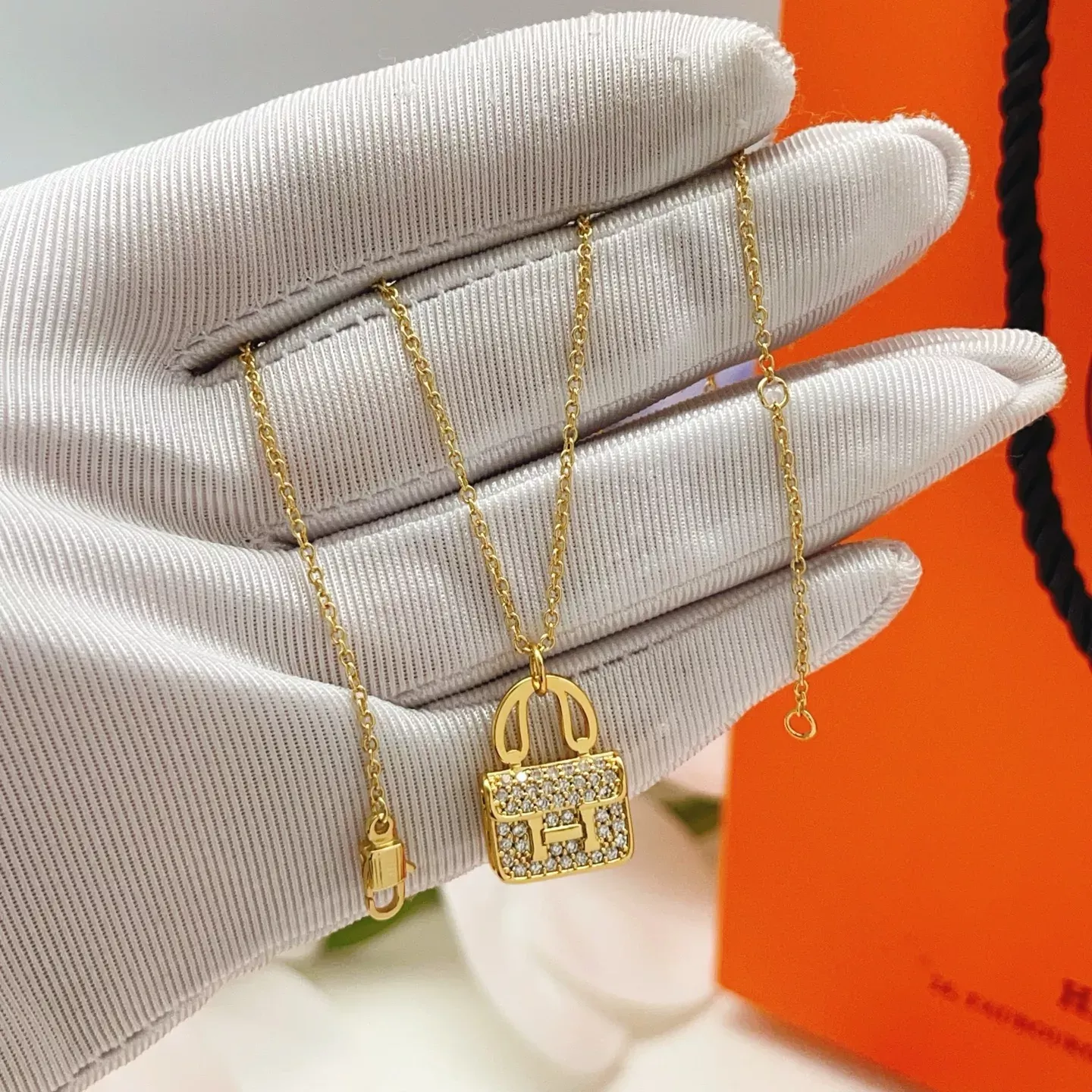 에르메스 화이트 큐빅 장식 펜던트 목걸이 상세 이미지 7