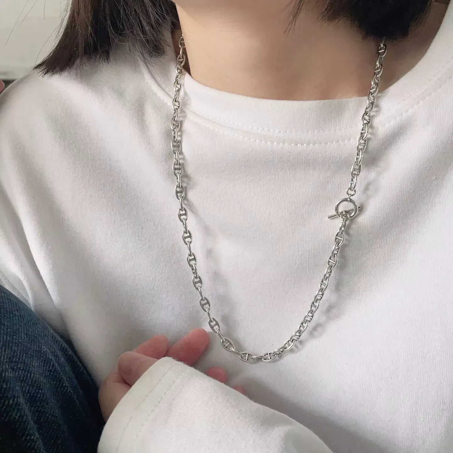 에르메스 실버톤 광면 황동 펜던트 목걸이 상세 이미지 10