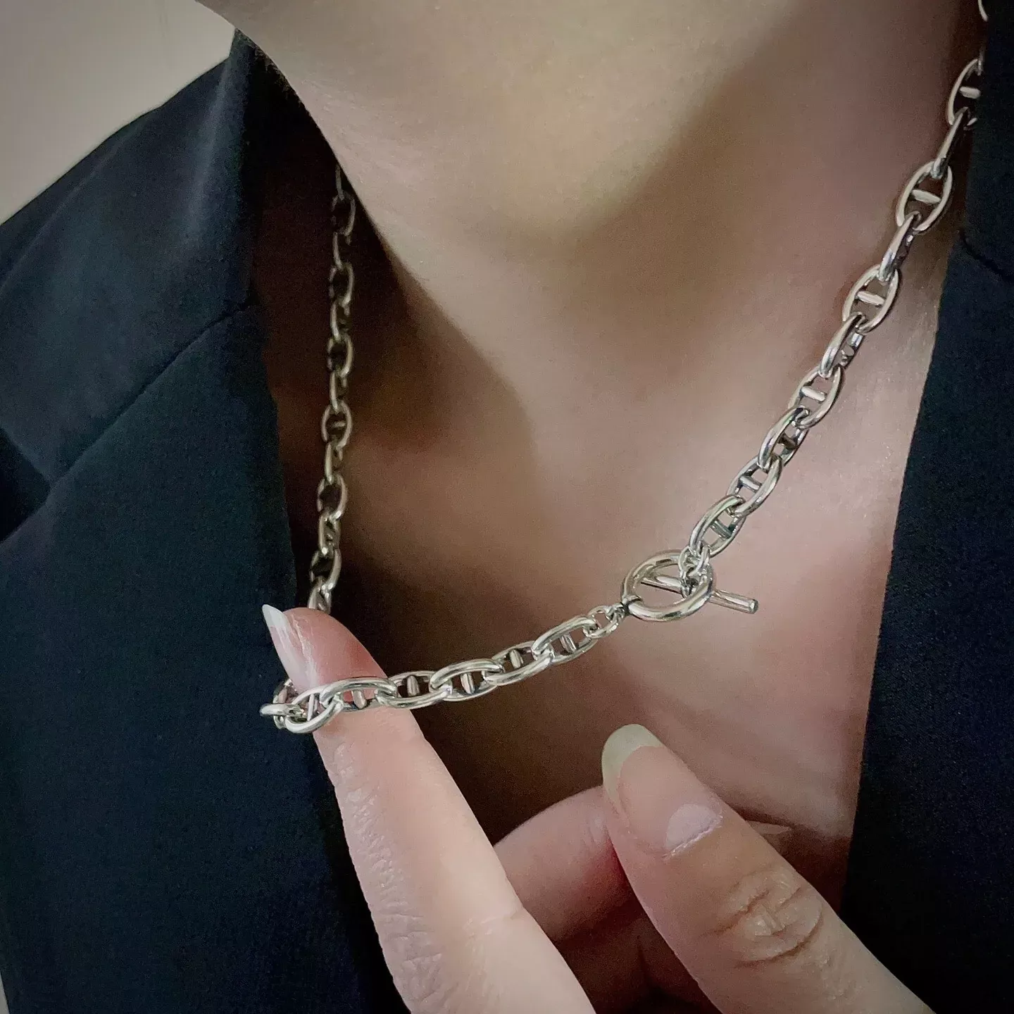 에르메스 실버톤 광면 황동 펜던트 목걸이 상세 이미지 9