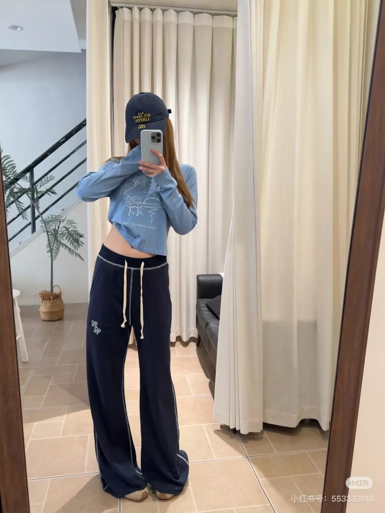 어반소피스티케이션 라글란 스틱맨 프린트 여성용 긴소매 티셔츠 상세 이미지 54