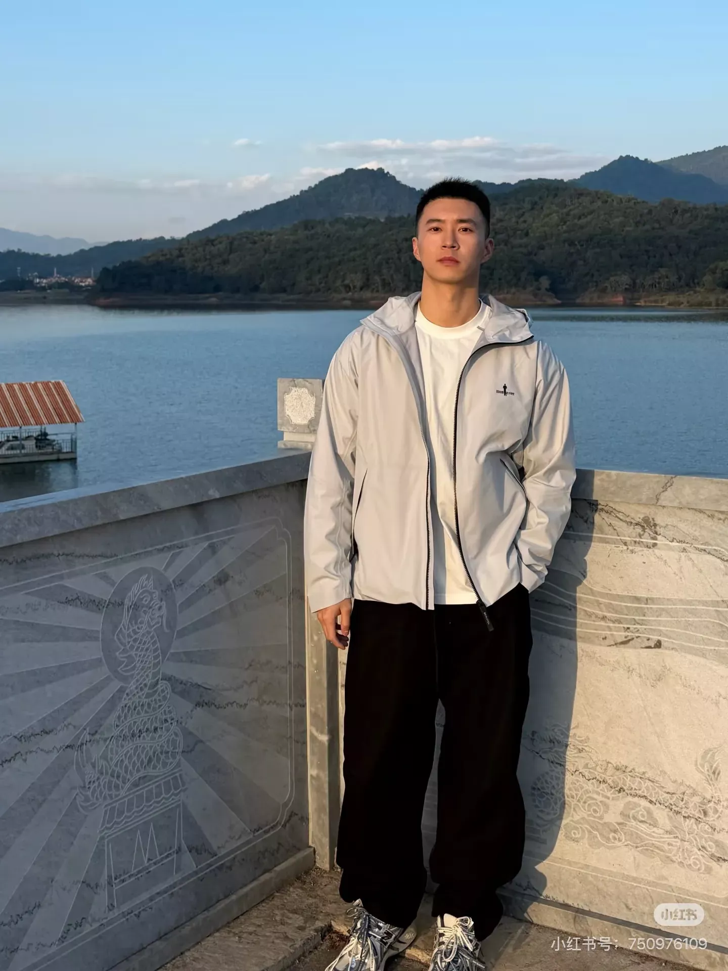 비음러펀 기능성 소프트쉘 남녀공용 후드 재킷 상세 이미지 10