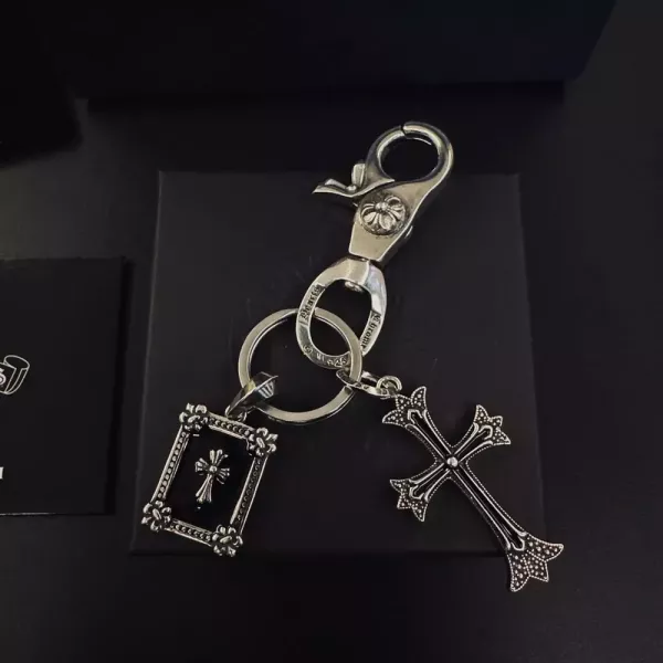 크롬하츠 십자가 장식 메탈 키링
