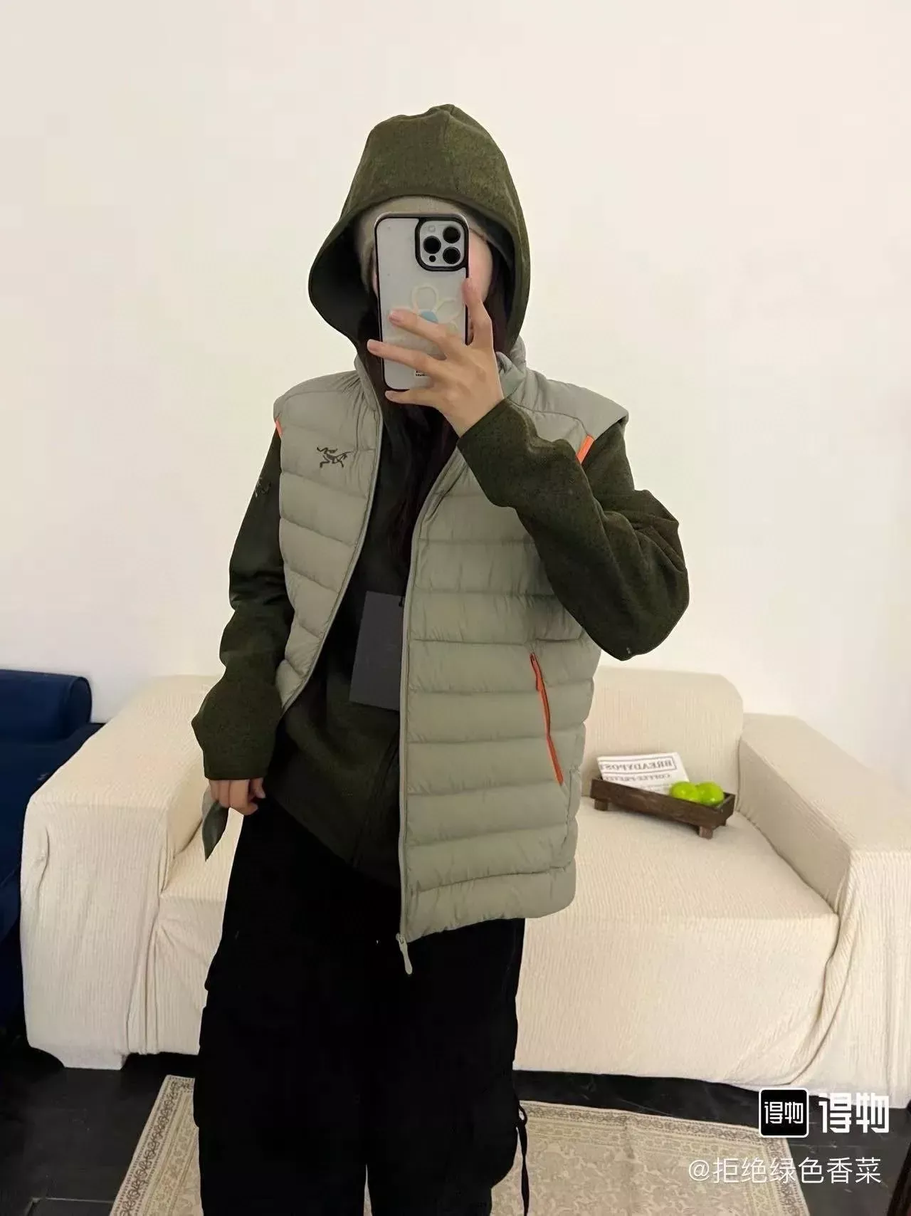 아크테릭스 경량 나일론 지퍼 패딩 조끼 상세 이미지 21
