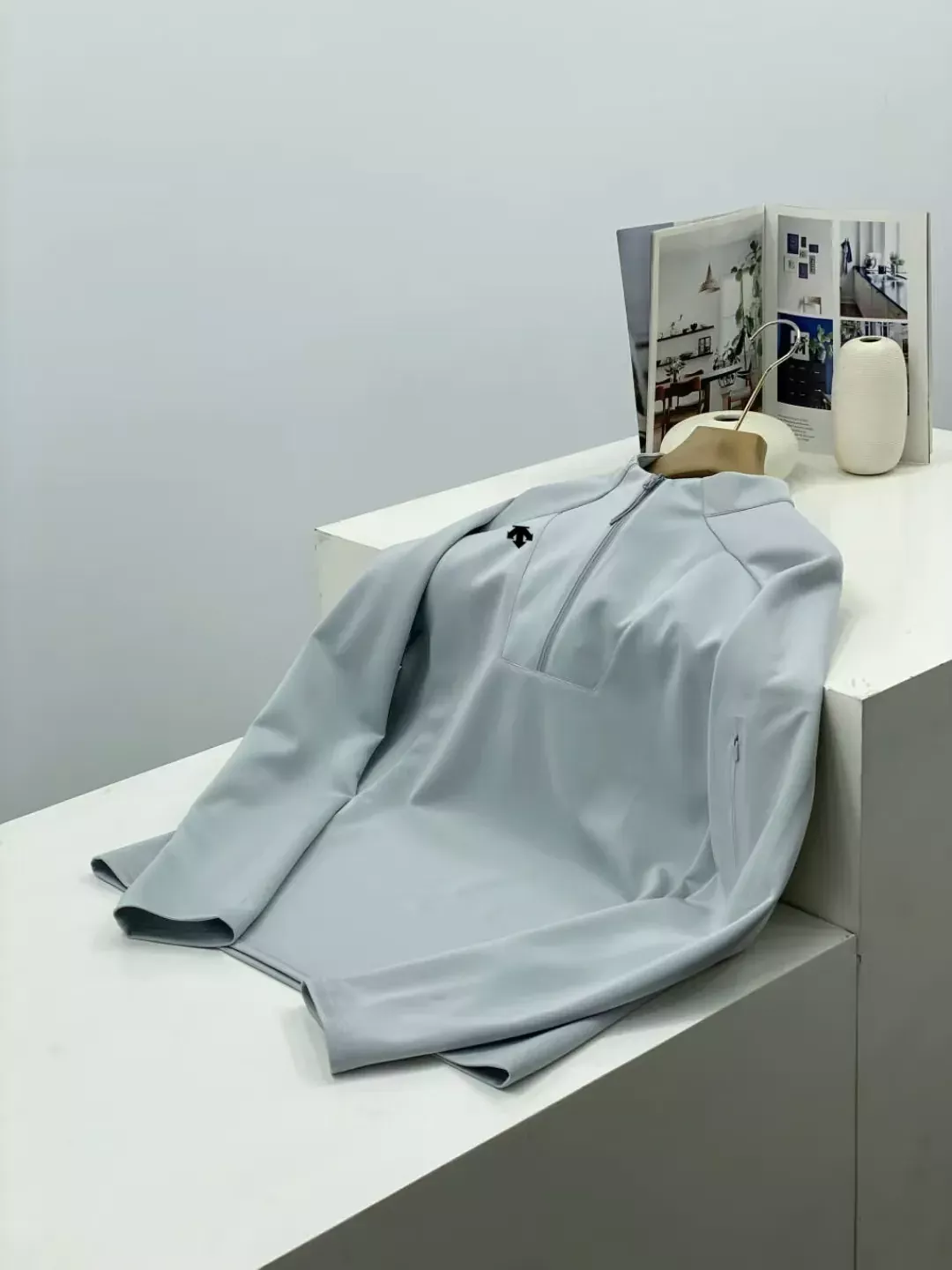 데상트 반집업 기능성 남녀공용 긴소매 티셔츠 상세 이미지 6