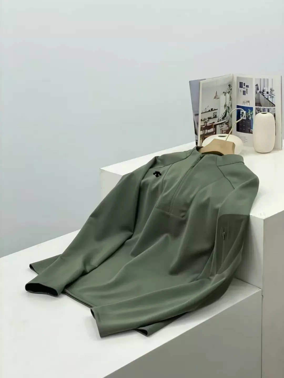 데상트 반집업 기능성 남녀공용 긴소매 티셔츠 상세 이미지 9