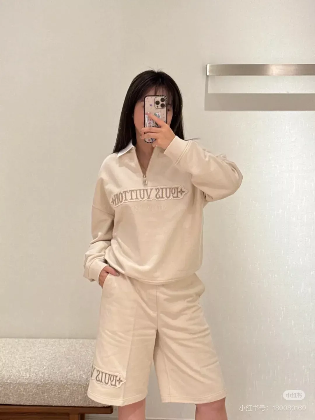 루이비통 반집업 레이어드 맨투맨 티셔츠 상세 이미지 11