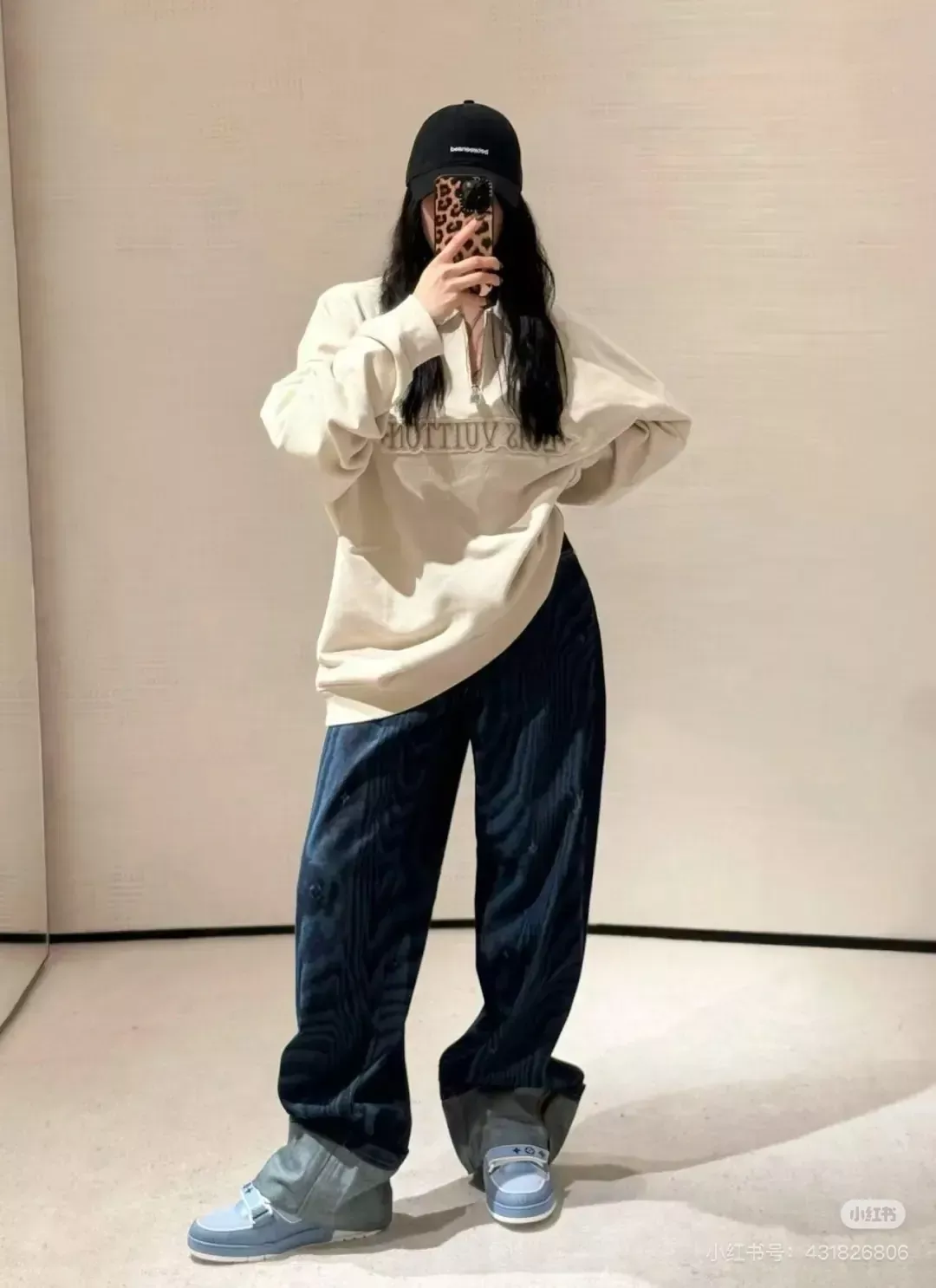 루이비통 반집업 레이어드 맨투맨 티셔츠 상세 이미지 18