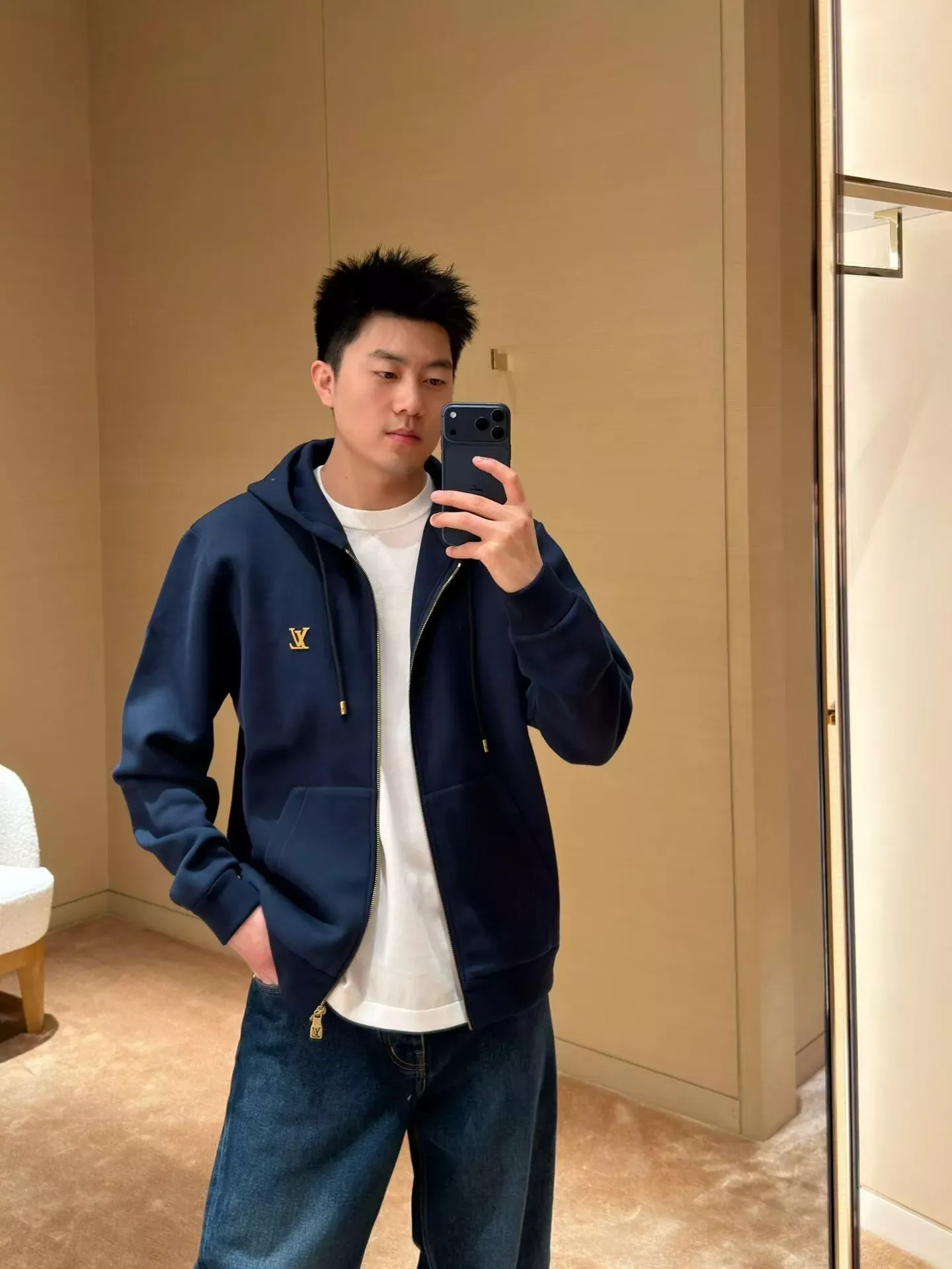 루이비통 가죽 패치 지퍼 후드 남녀공용 후드 재킷 상세 이미지 10
