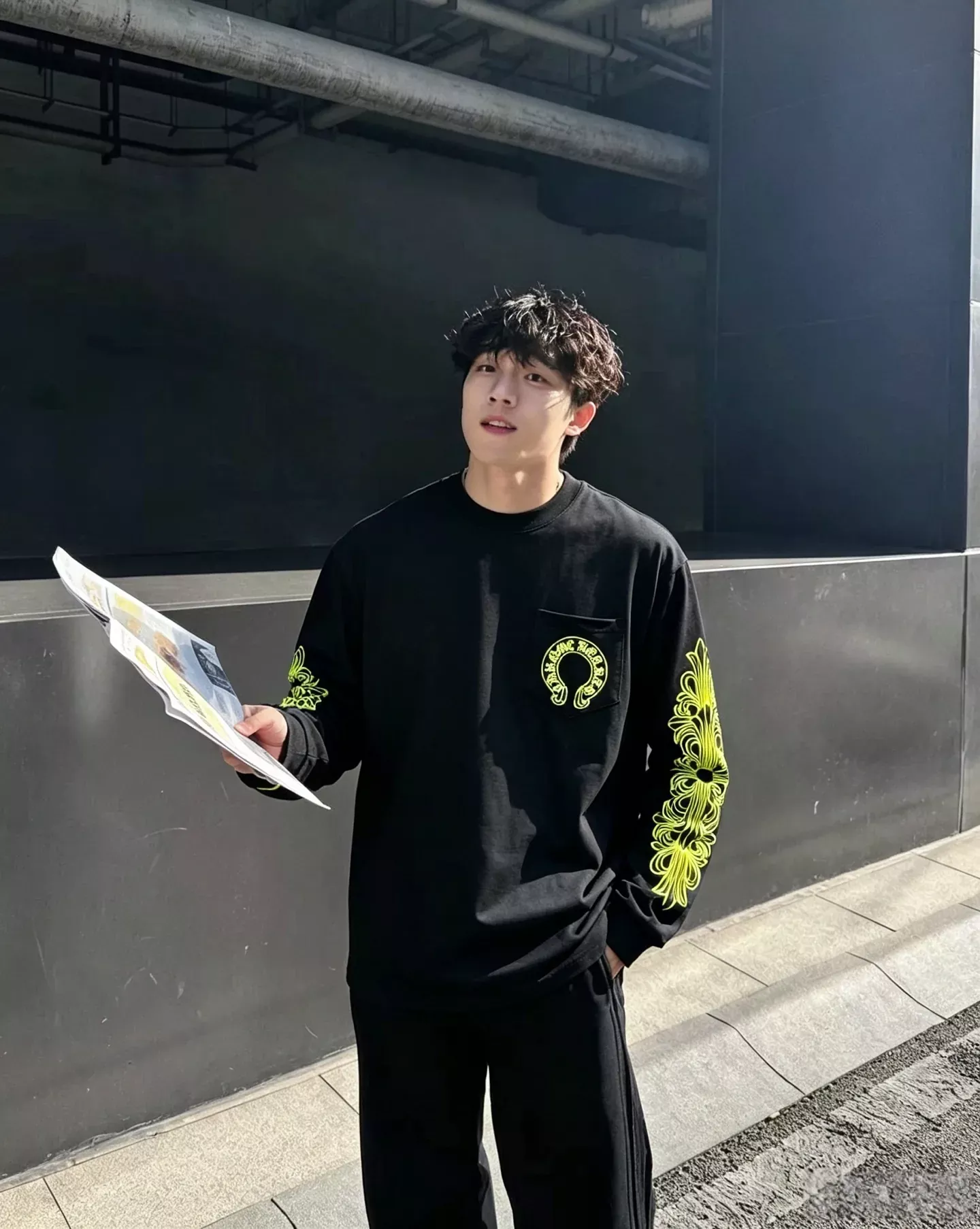 크롬하츠 형광 프린트 루즈핏 남녀공용 긴소매 티셔츠 상세 이미지 15