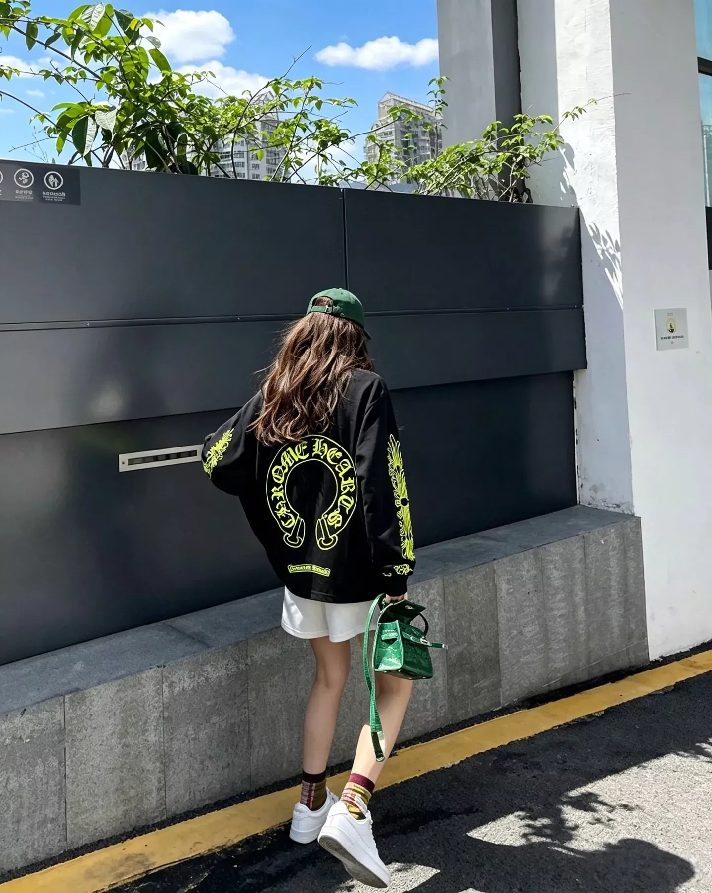 크롬하츠 형광 프린트 루즈핏 남녀공용 긴소매 티셔츠 상세 이미지 19