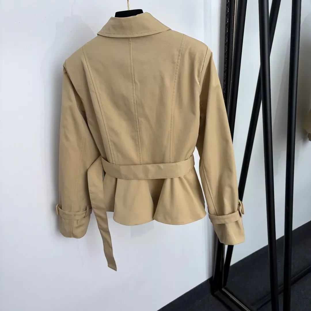버버리 더블브레스트 플레어 여성용 쇼트 코트 상세 이미지 8