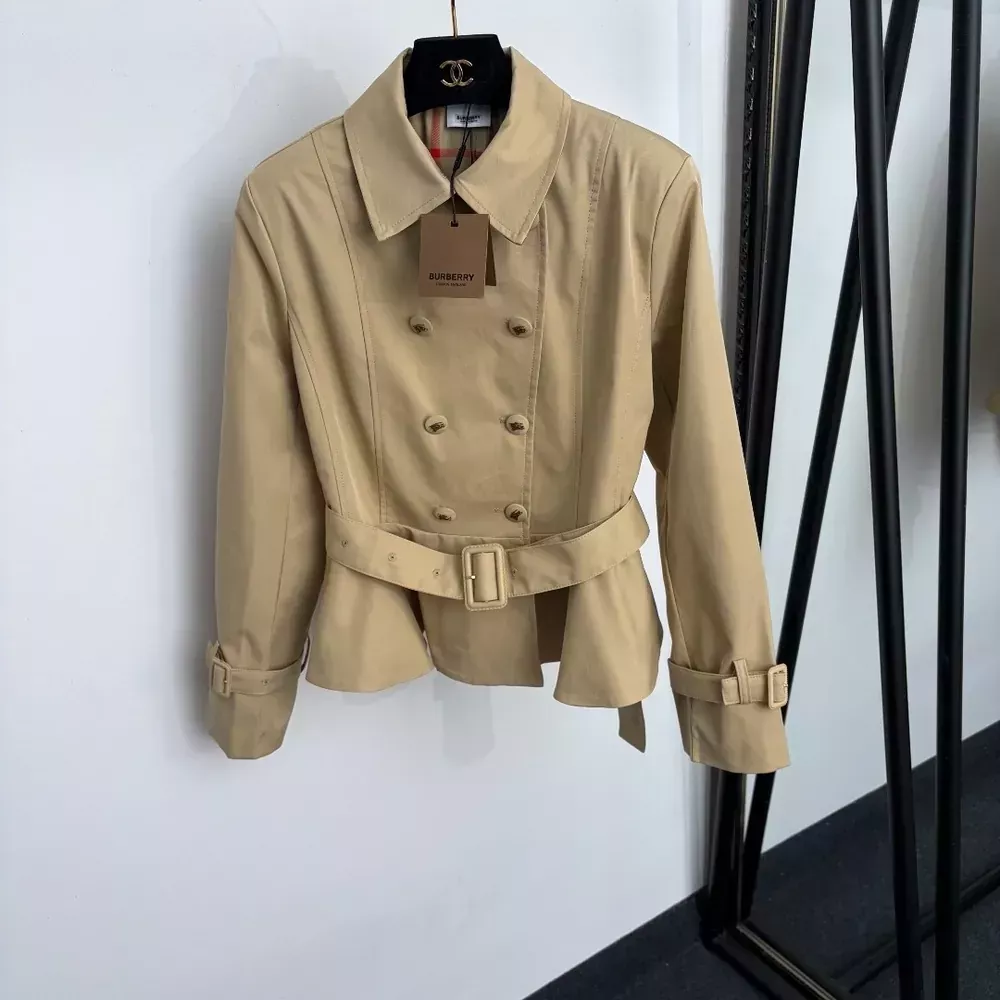 버버리 더블브레스트 플레어 여성용 쇼트 코트