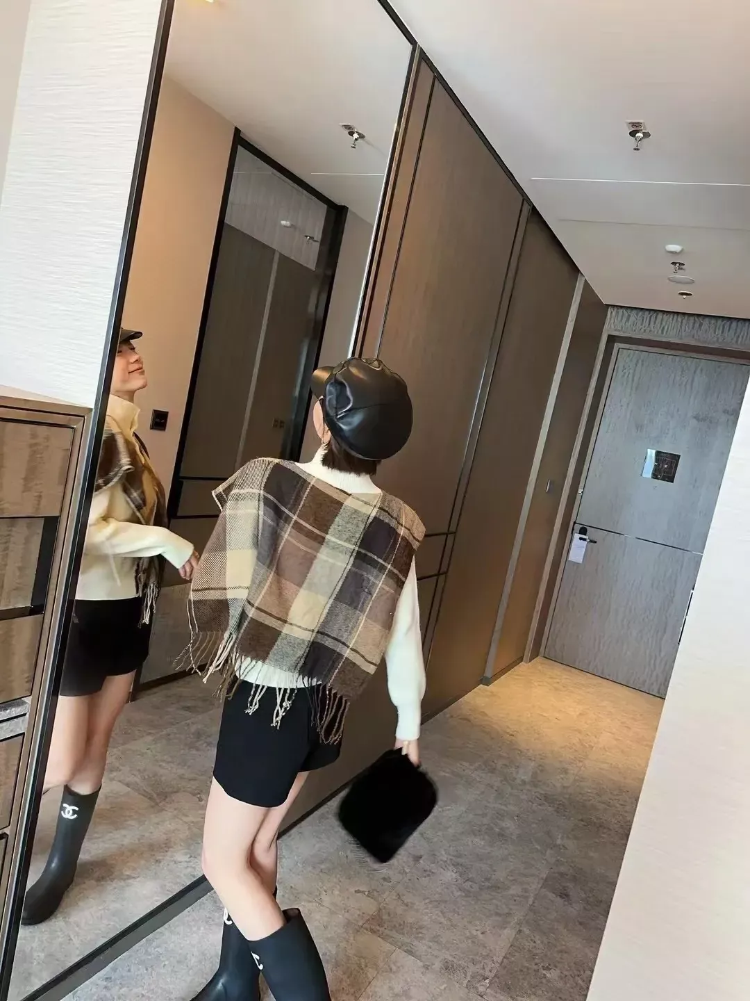 버버리 체크 숄 레이어드 여성용 긴소매 가디건 상세 이미지 27