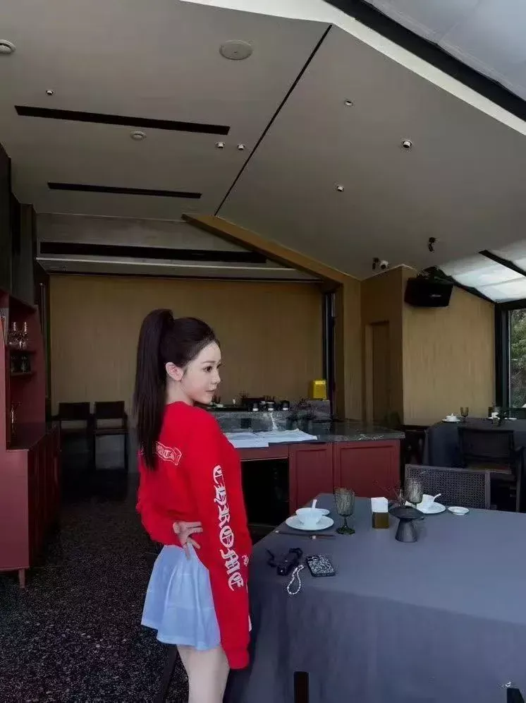 크롬하츠 십자가 포켓 순면 여성용 긴소매 티셔츠 상세 이미지 15