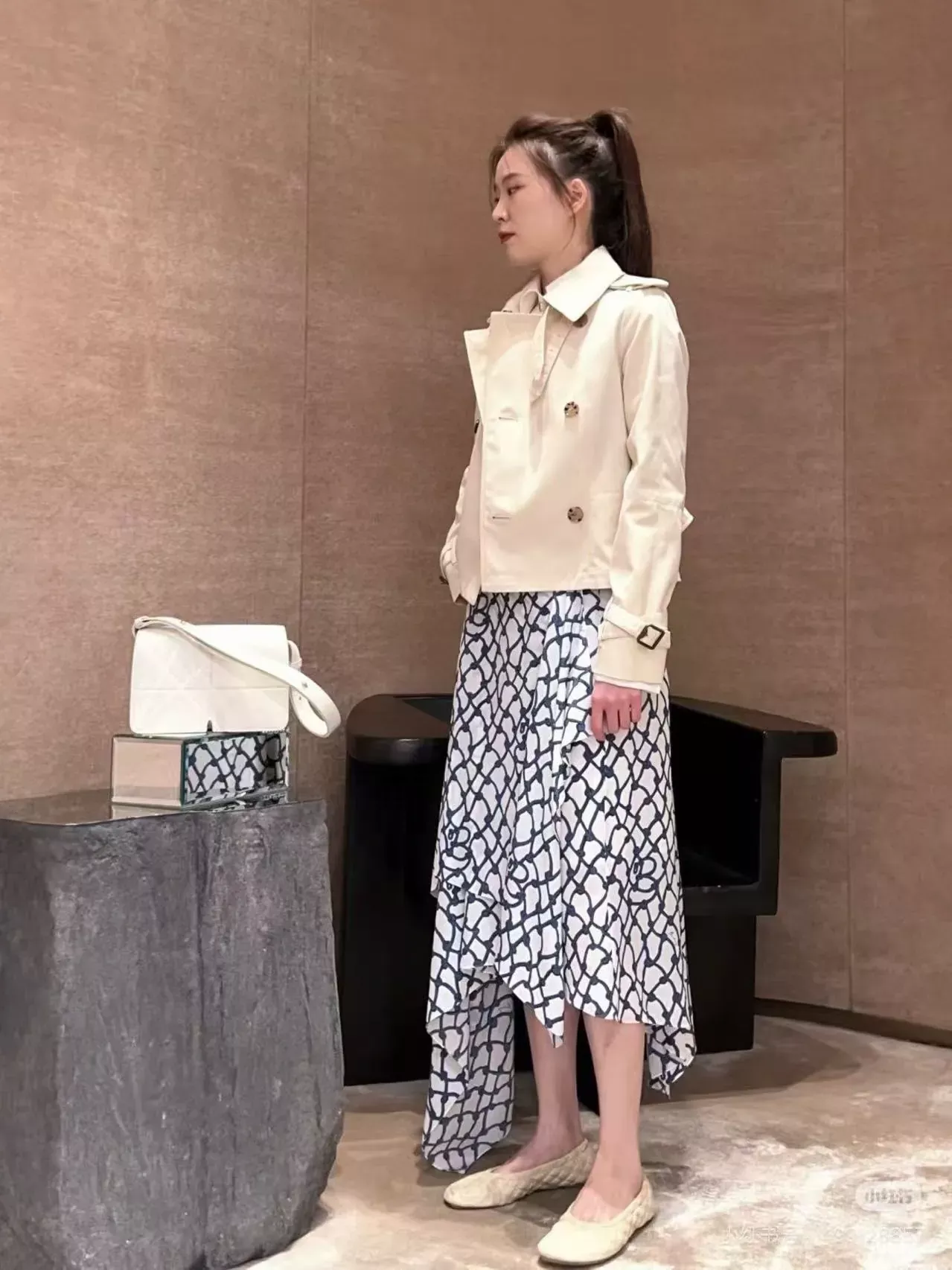 버버리 더블브레스트 벨트 여성용 쇼트 코트 상세 이미지 25