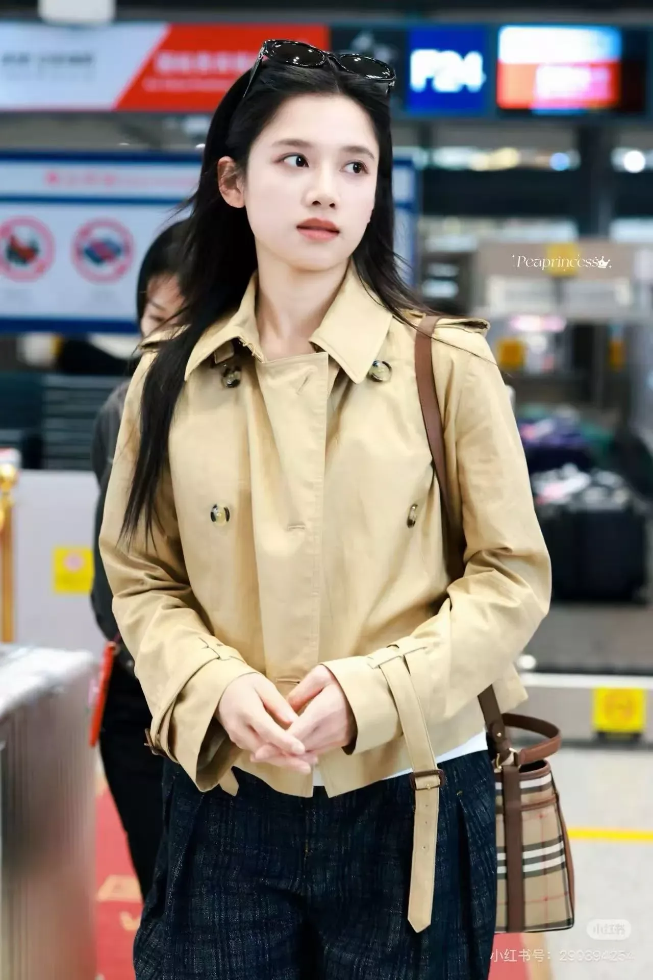 버버리 더블브레스트 벨트 여성용 쇼트 코트 상세 이미지 33