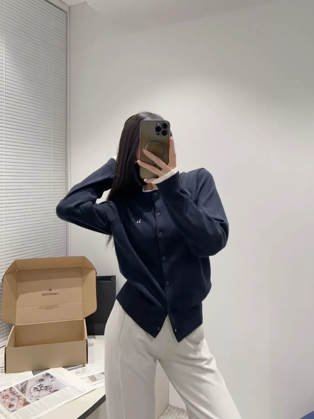 헤지스 배색 레이어드 여성용 긴소매 가디건 상세 이미지 48