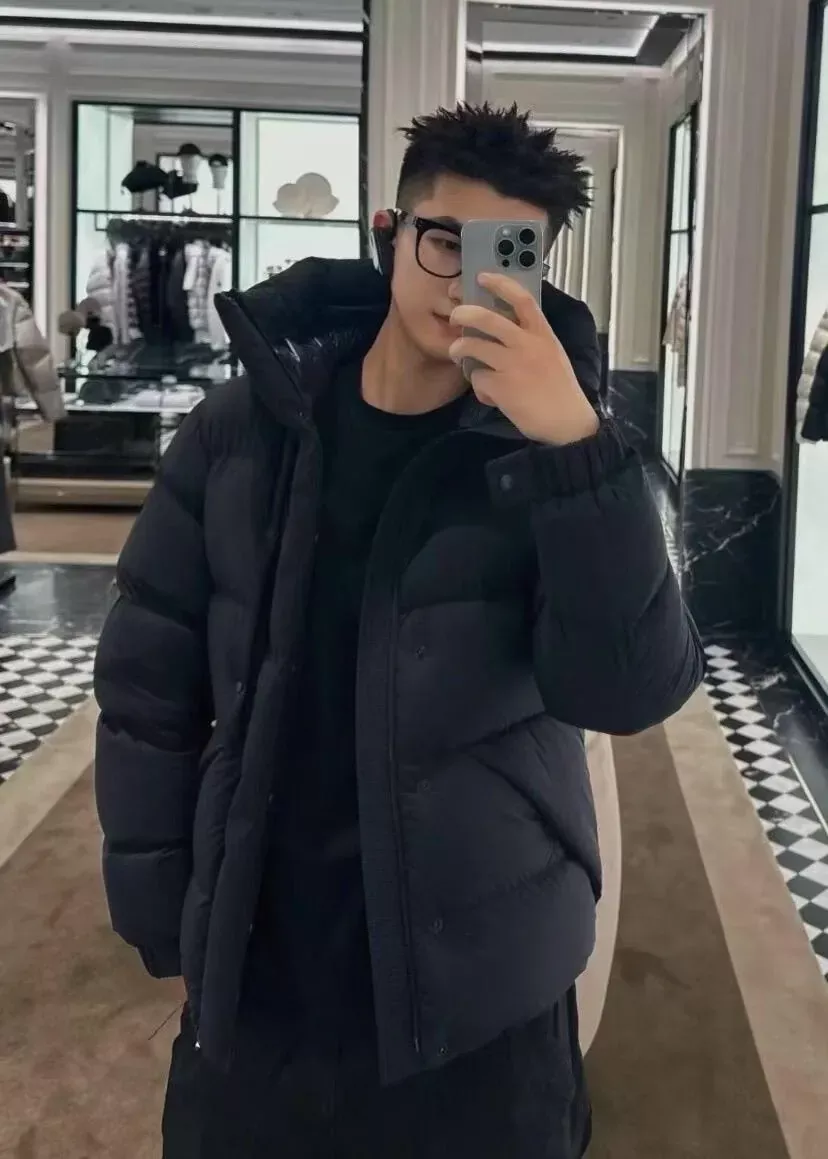 몽클레어 후드 쇼트 다운 남녀공용 쇼트 패딩 상세 이미지 33