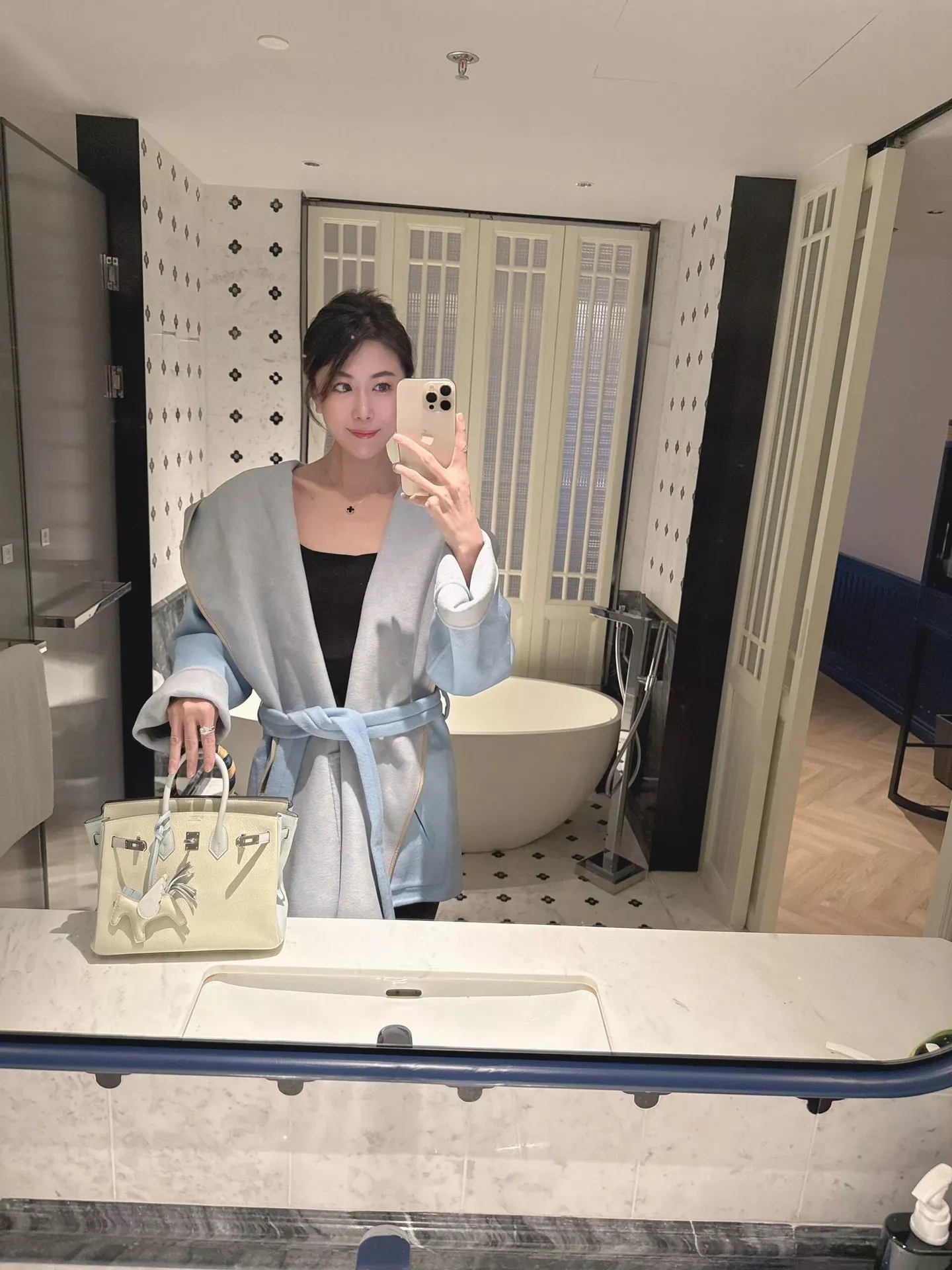 루이비통 랩 스타일 후드 여성용 쇼트 코트 상세 이미지 18