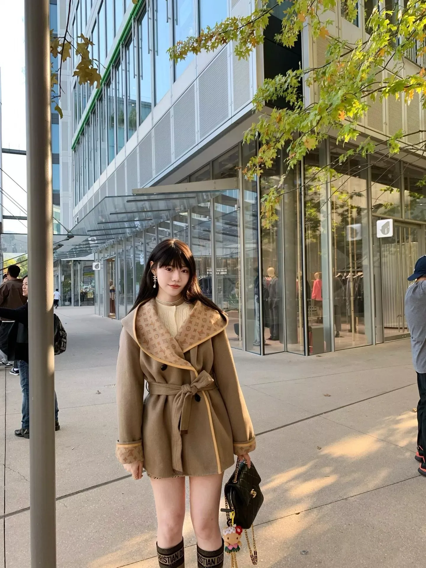 루이비통 모노그램 사선 여밈 여성용 하프 코트 상세 이미지 19