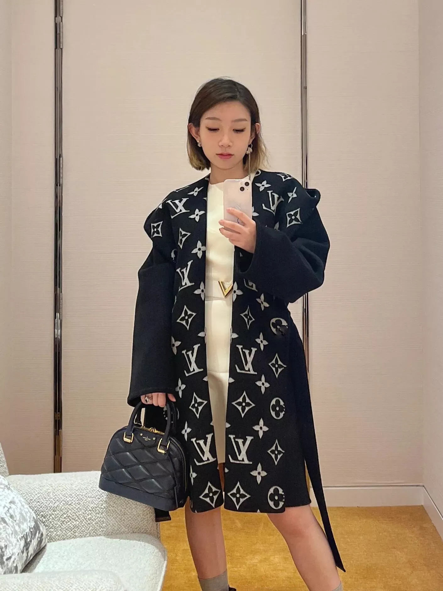 루이비통 랩 스타일 후드 여성용 롱 코트 상세 이미지 18