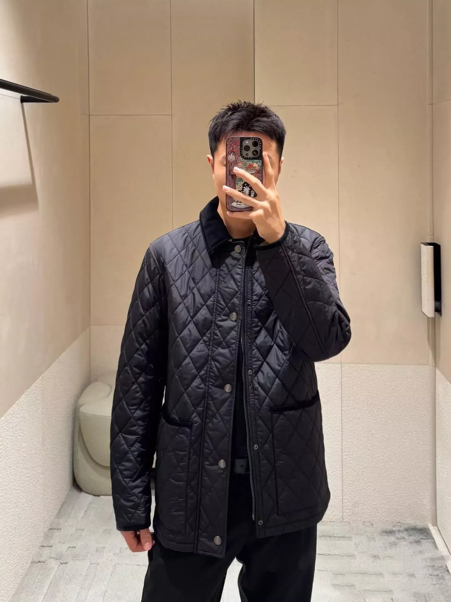 버버리 퀼팅 나일론 남녀공용 버튼 재킷 상세 이미지 37