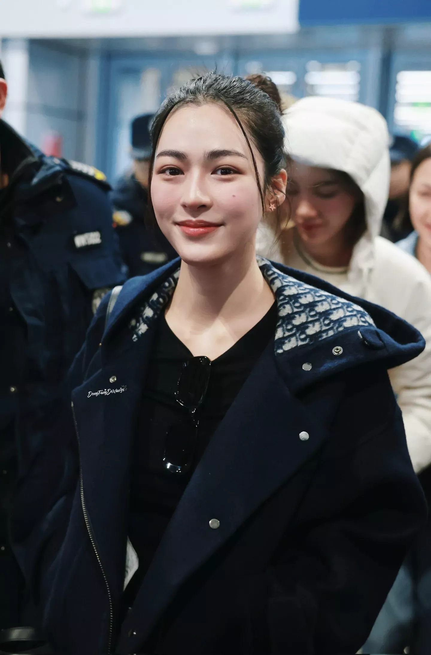 디올 지퍼 후드 숏기장 여성용 쇼트 코트 상세 이미지 16
