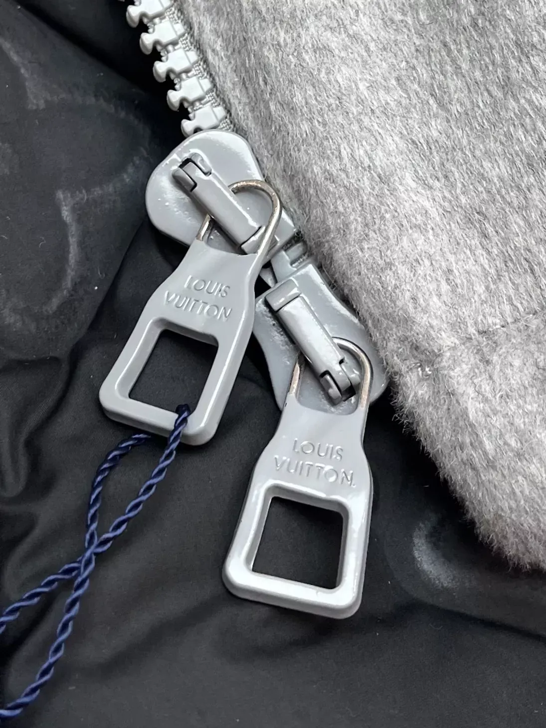루이비통 모노그램 캐시미어 쇼트 패딩 상세 이미지 12
