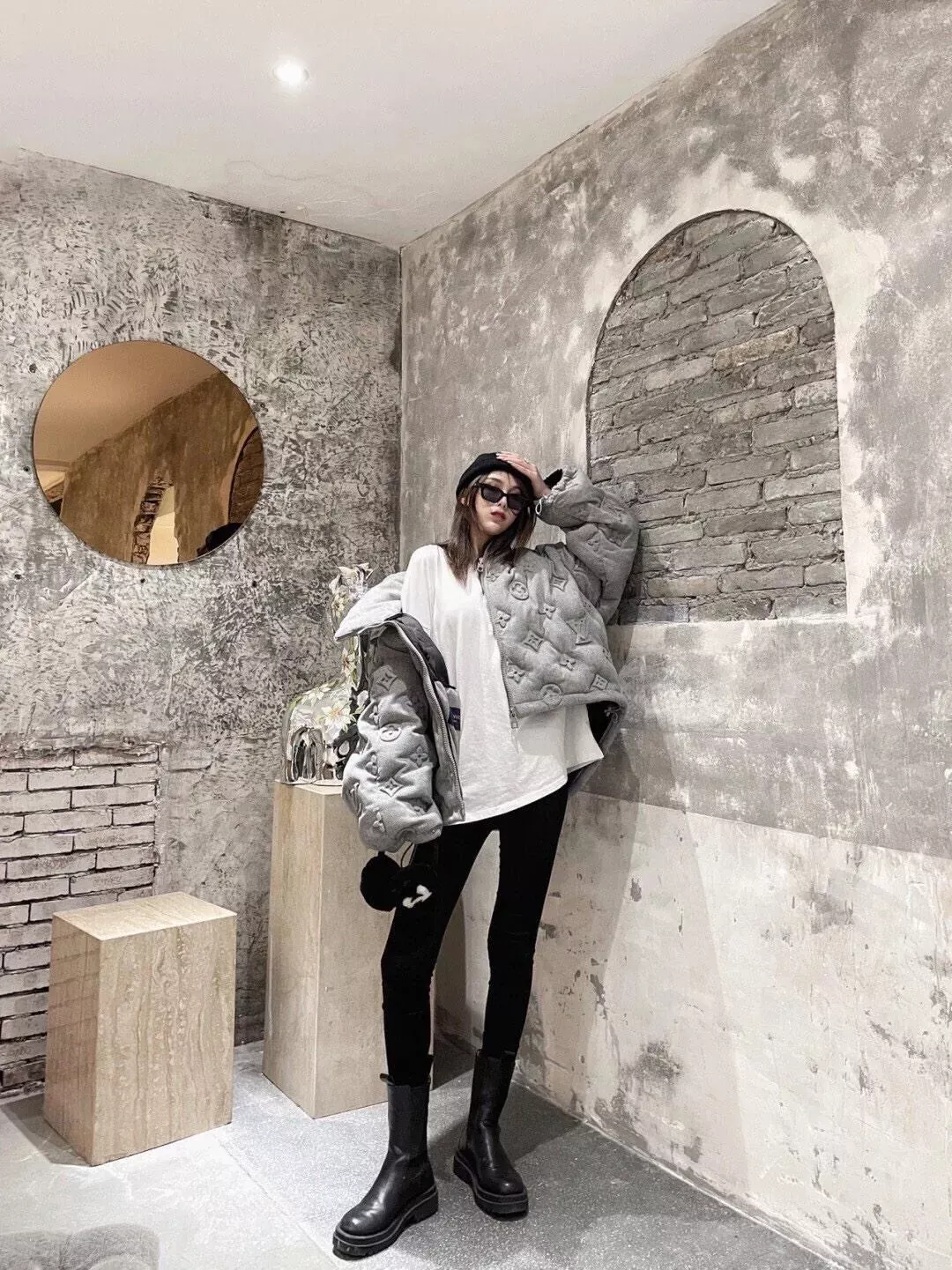 루이비통 모노그램 캐시미어 쇼트 패딩 상세 이미지 31