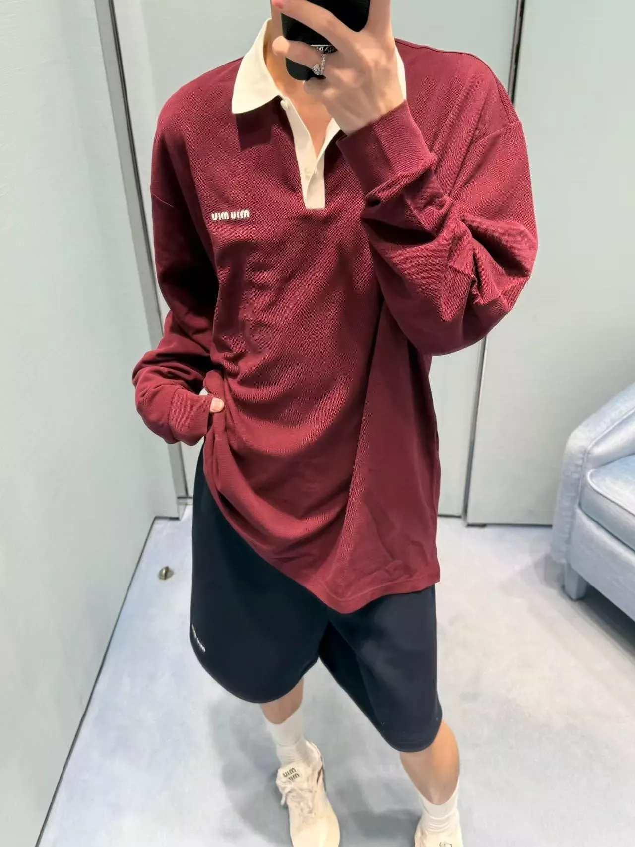 미우미우 배색 화이트 칼라 긴소매 남녀공용 긴소매 티셔츠 상세 이미지 18
