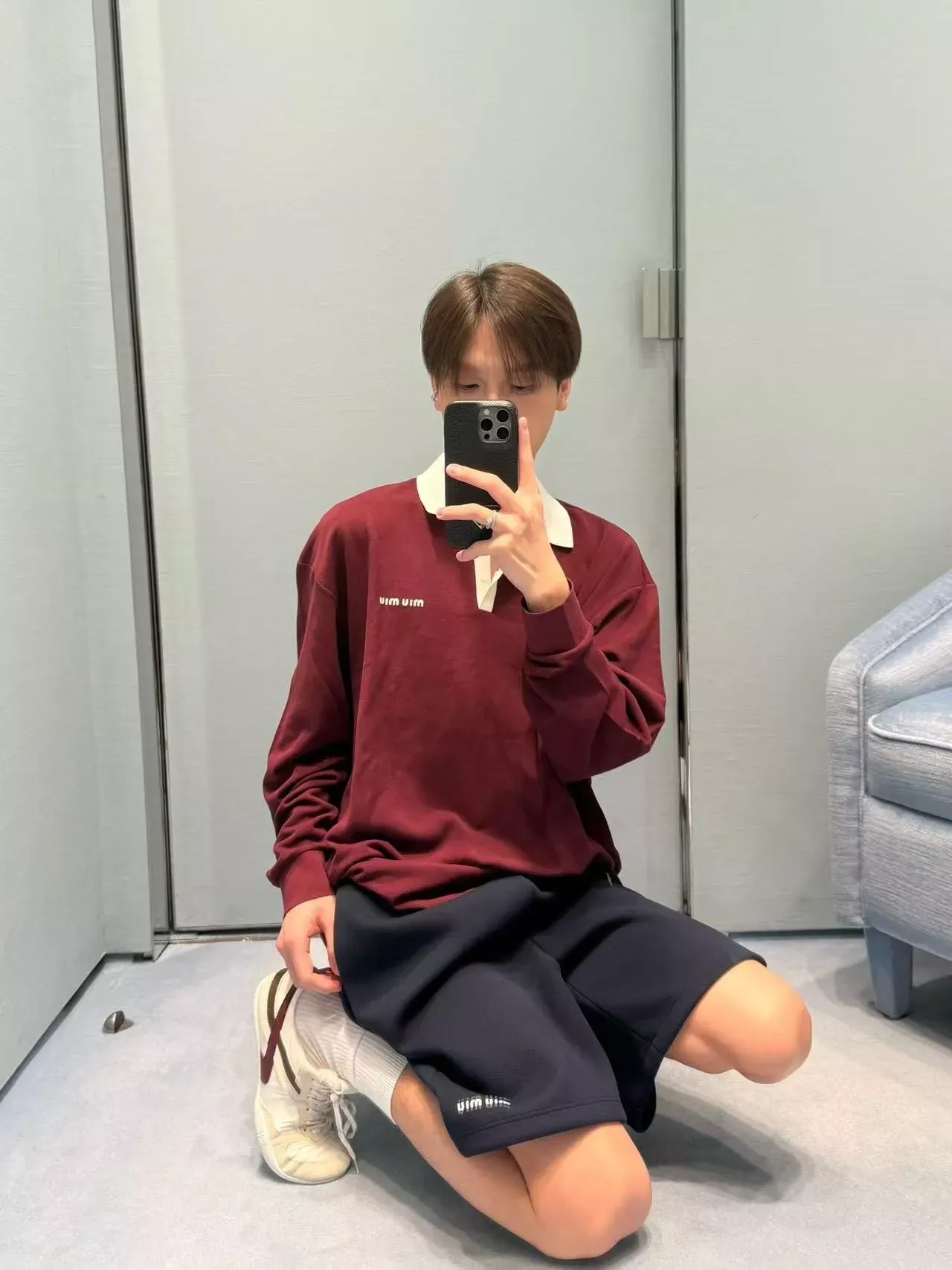 미우미우 배색 화이트 칼라 긴소매 남녀공용 긴소매 티셔츠 상세 이미지 19