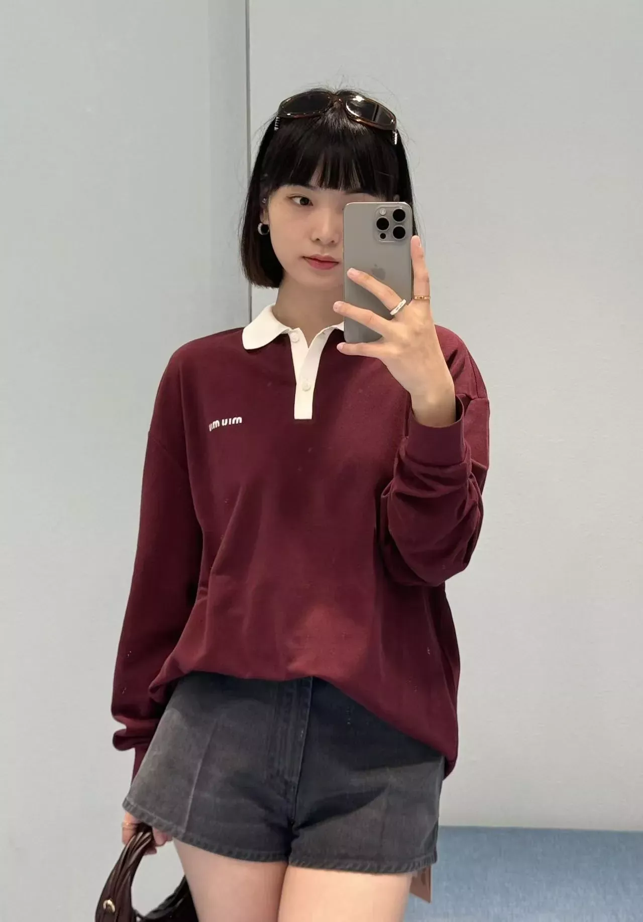 미우미우 배색 화이트 칼라 긴소매 남녀공용 긴소매 티셔츠 상세 이미지 24
