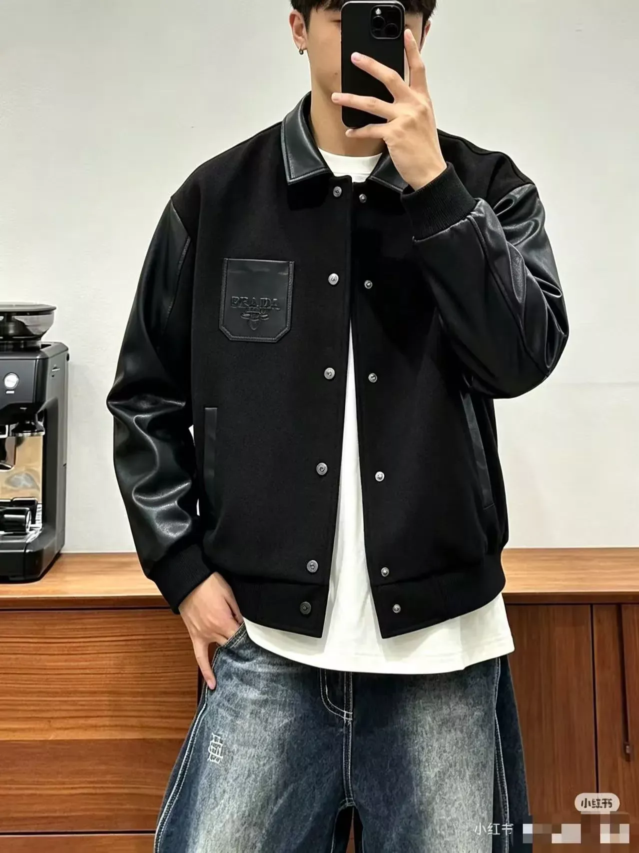 프라다 가죽 소매 배색 포켓 남녀공용 가죽 재킷 상세 이미지 20