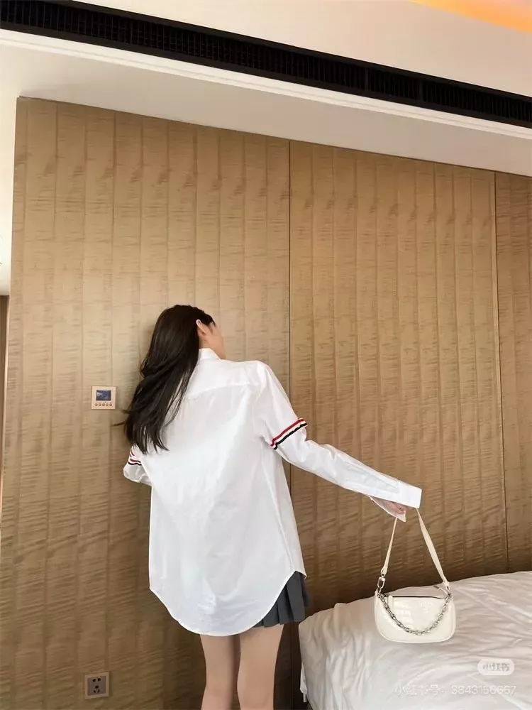 톰브라운 코튼 트리밍 긴소매 남녀공용 긴소매 셔츠 상세 이미지 16