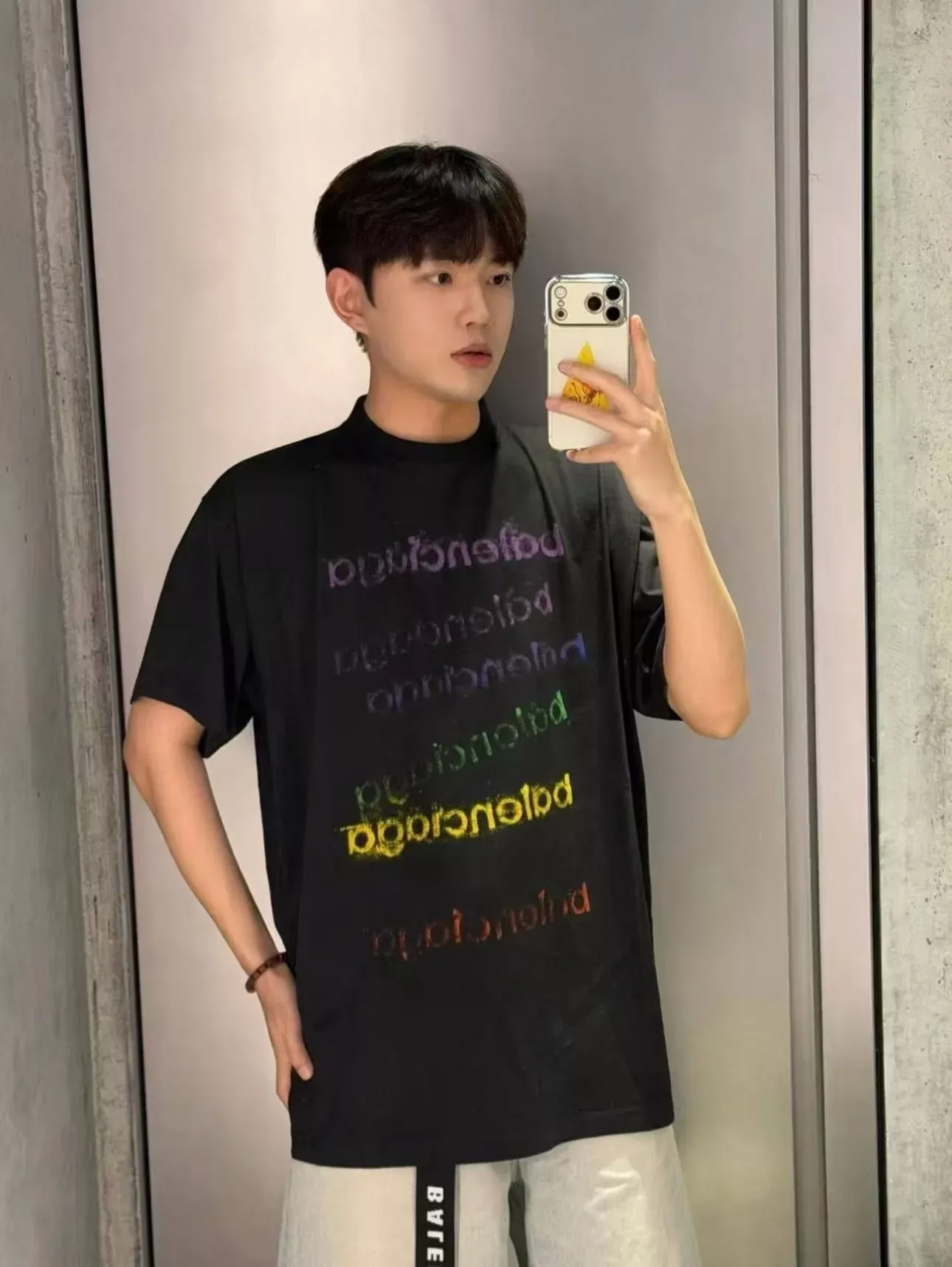 발렌시아가 레인보우 그라데이션 남녀공용 반소매 티셔츠 상세 이미지 11
