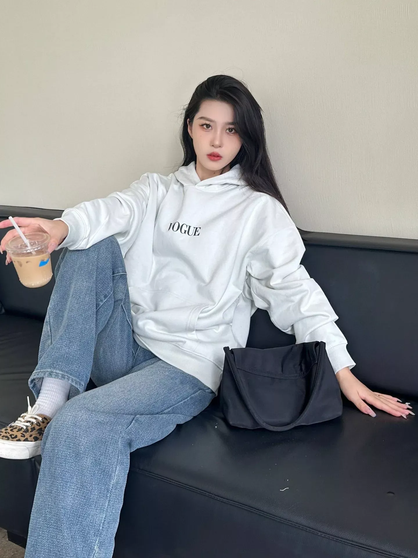발렌시아가 등대 프린트 워싱 후드 티셔츠 상세 이미지 14