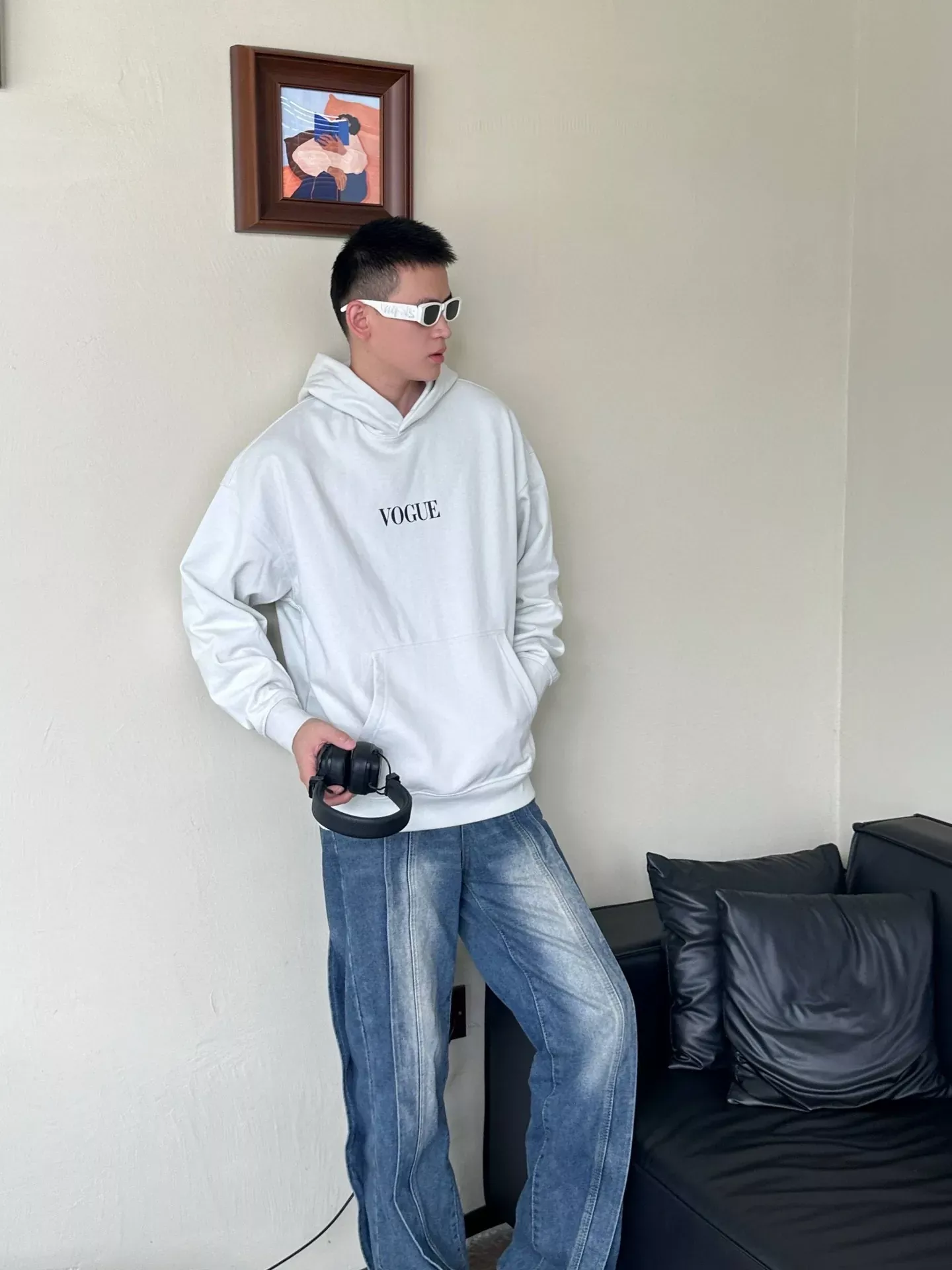 발렌시아가 등대 프린트 워싱 후드 티셔츠 상세 이미지 16