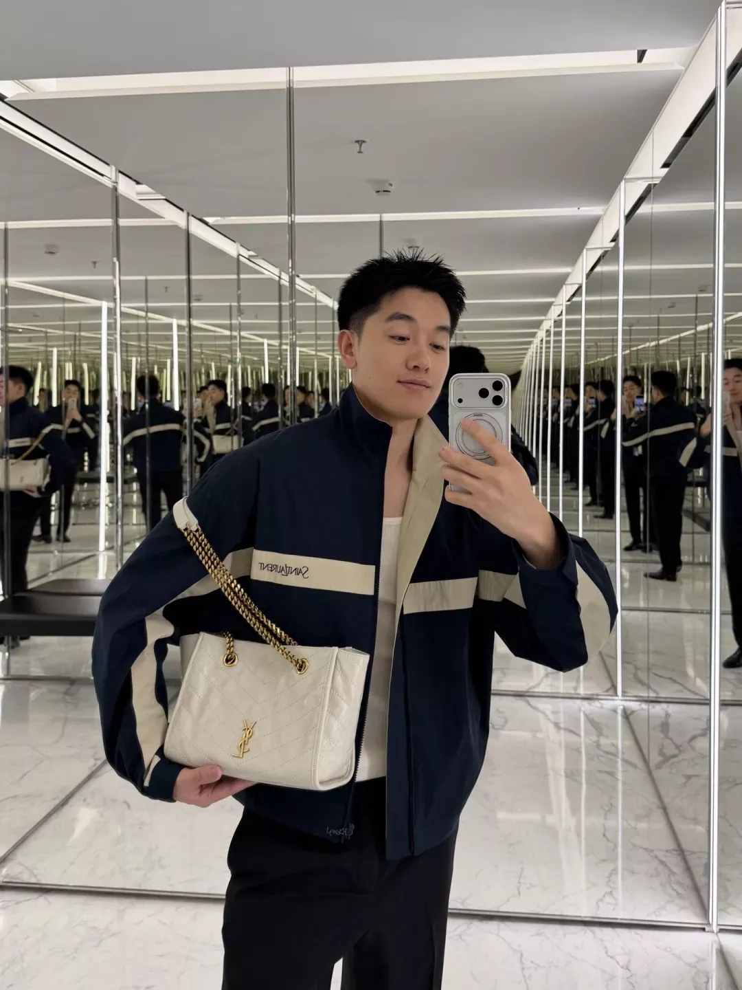 입생로랑 로고 자수 배색 집업 남녀공용 집업 재킷 상세 이미지 14