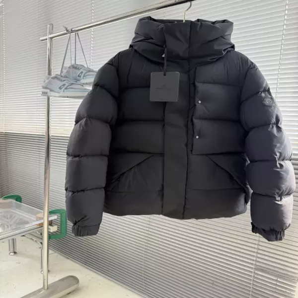 몽클레어 마데이라 블랙라벨 후드 남녀공용 쇼트 패딩