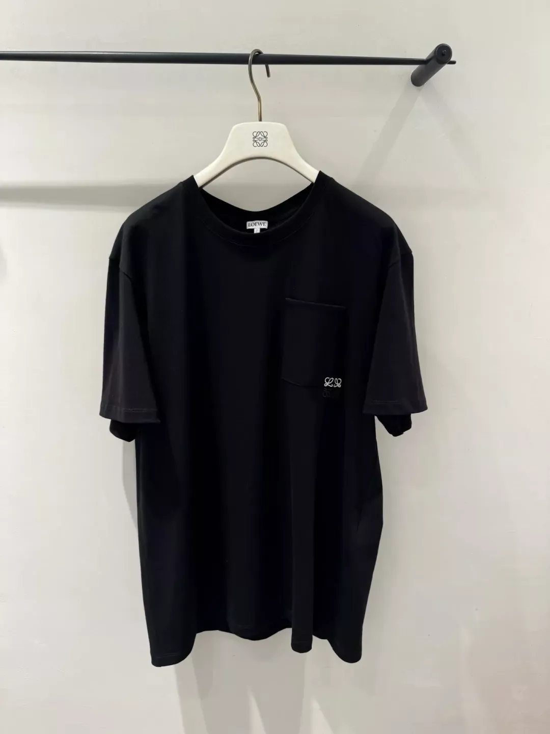 로에베 포켓 자수 루즈핏 남녀공용 반소매 티셔츠 상세 이미지 27