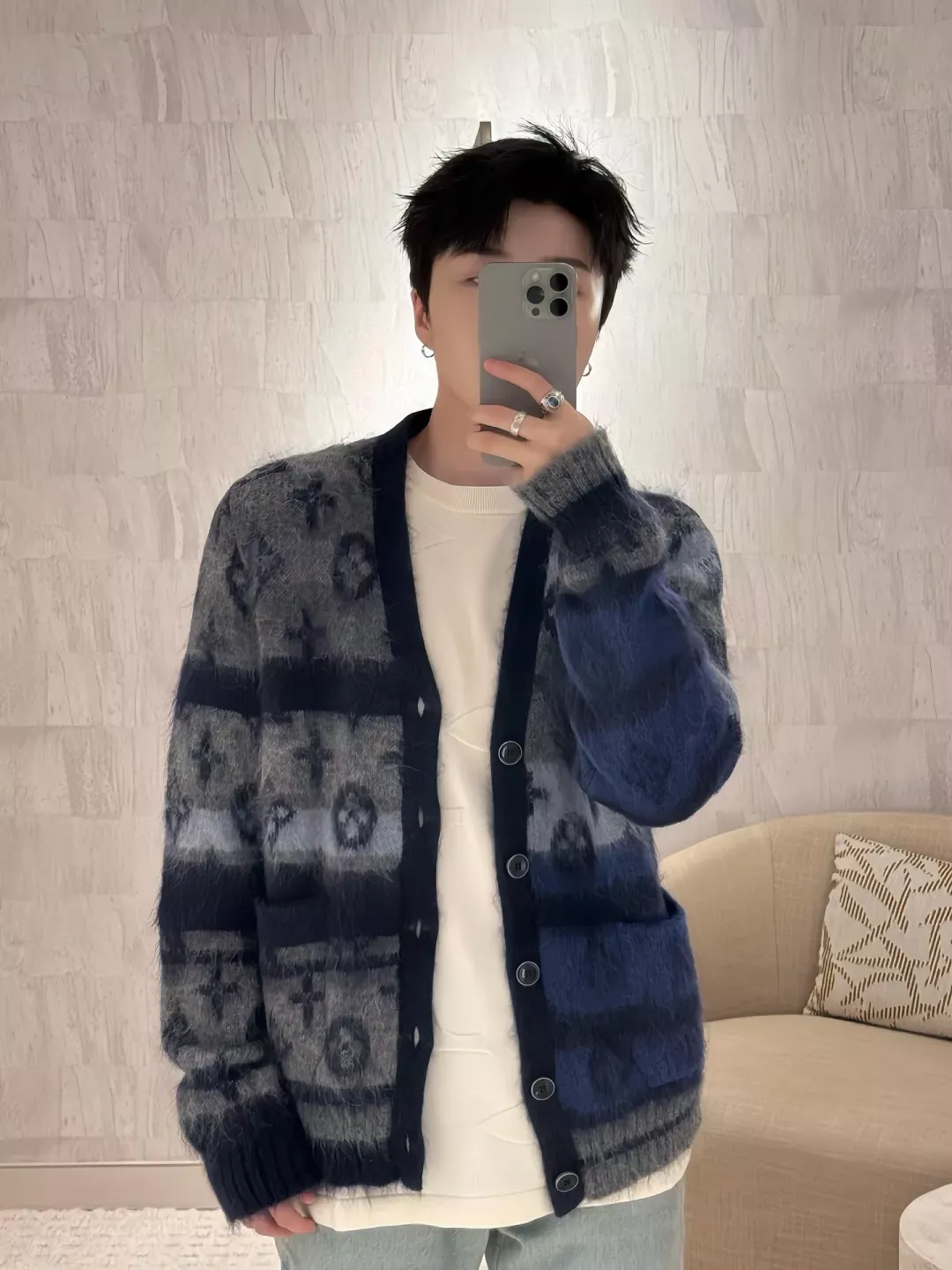 루이비통 모노그램 마혼방 긴소매 가디건 상세 이미지 16