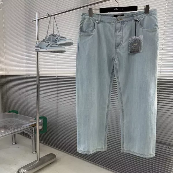 펜디 워시드 로고 패치 남녀공용 데님 팬츠